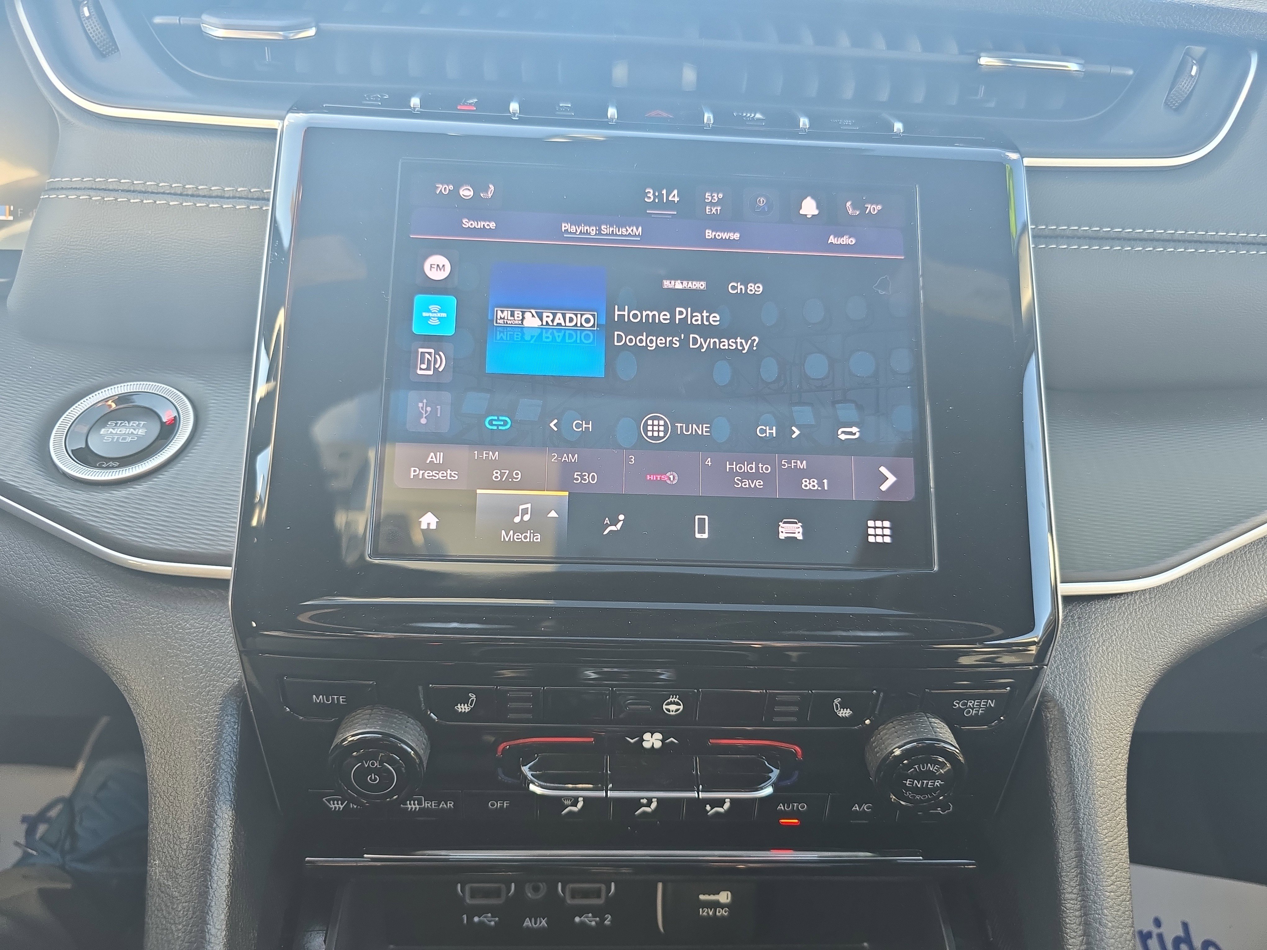 Used 2025 Jeep Grand Cherokee Altitude image 27