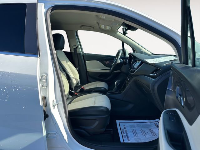 Used 2022 Buick Encore Preferred image 15