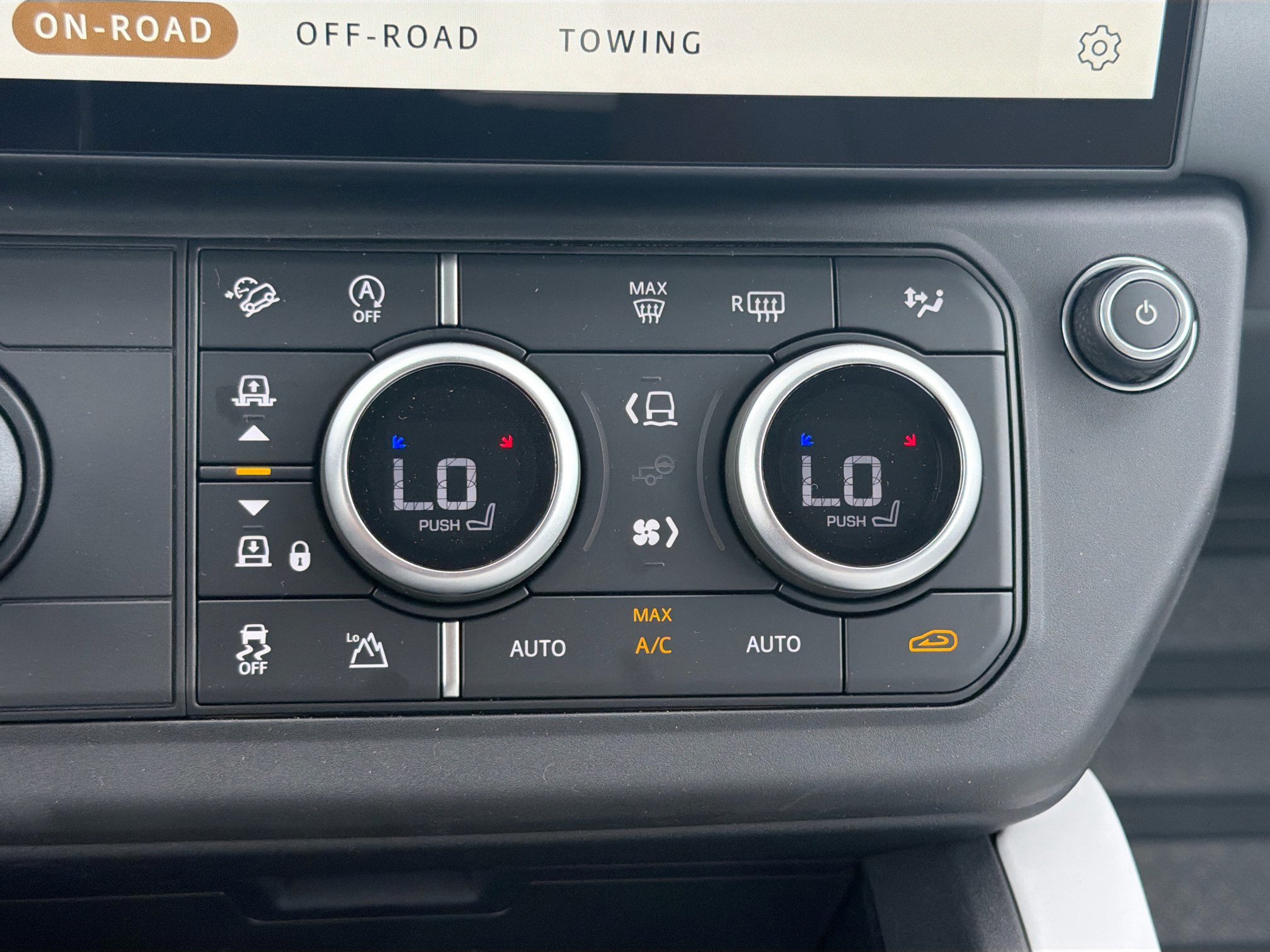 New 2026 Land Rover Defender 110 Trophy Edition AWD/4WD image 35