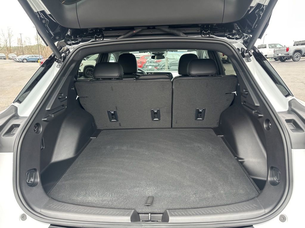 Used 2025 Chevrolet Equinox EV LT image 9