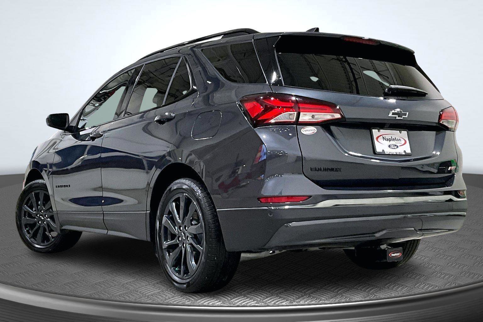 Used 2023 Chevrolet Equinox RS w/ LPO, Floor Liner Package image 14