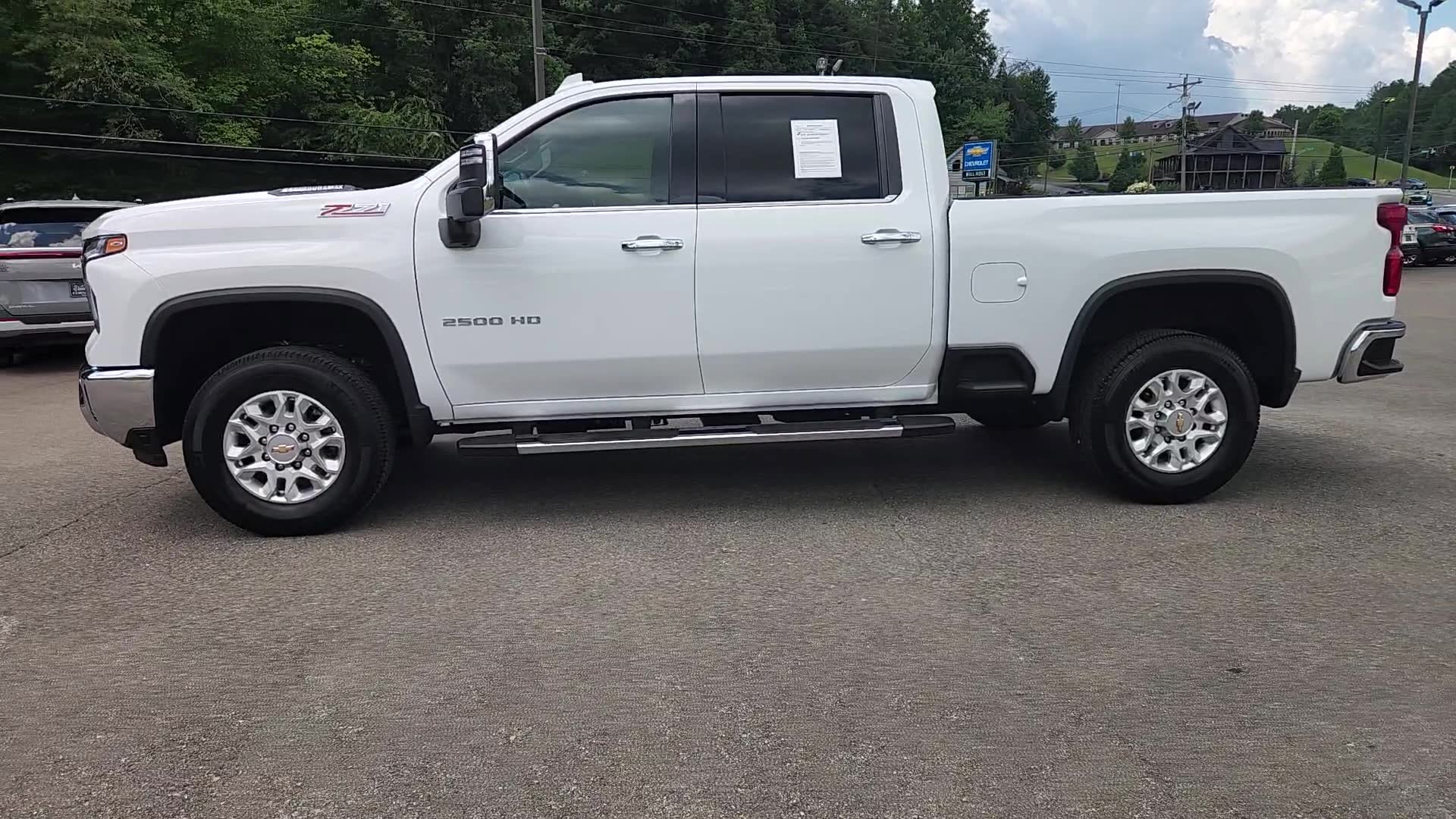 Used 2024 Chevrolet Silverado 2500 LTZ w/ LTZ Convenience Package AWD/4WD image 14