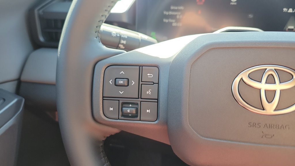 New 2026 Toyota RAV4 XSE w/ Weather Package AWD/4WD image 21
