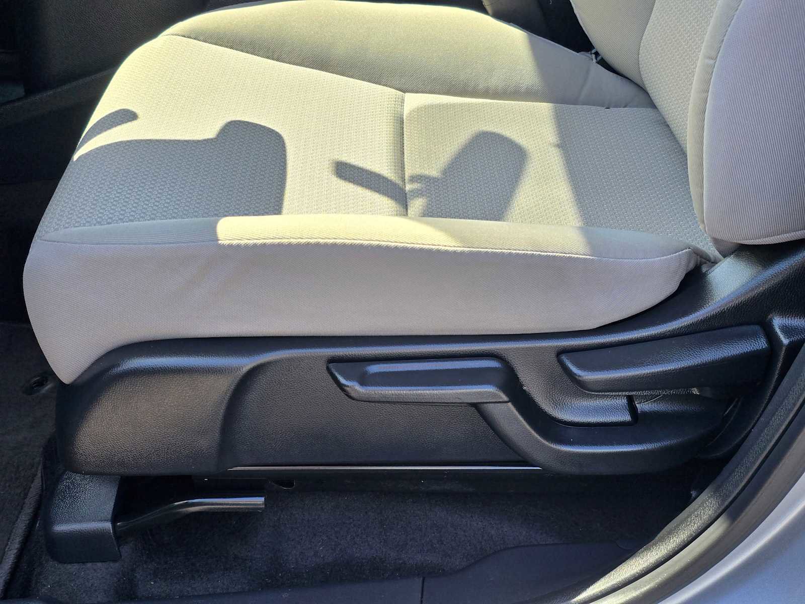 Used 2021 Honda HR-V LX image 23