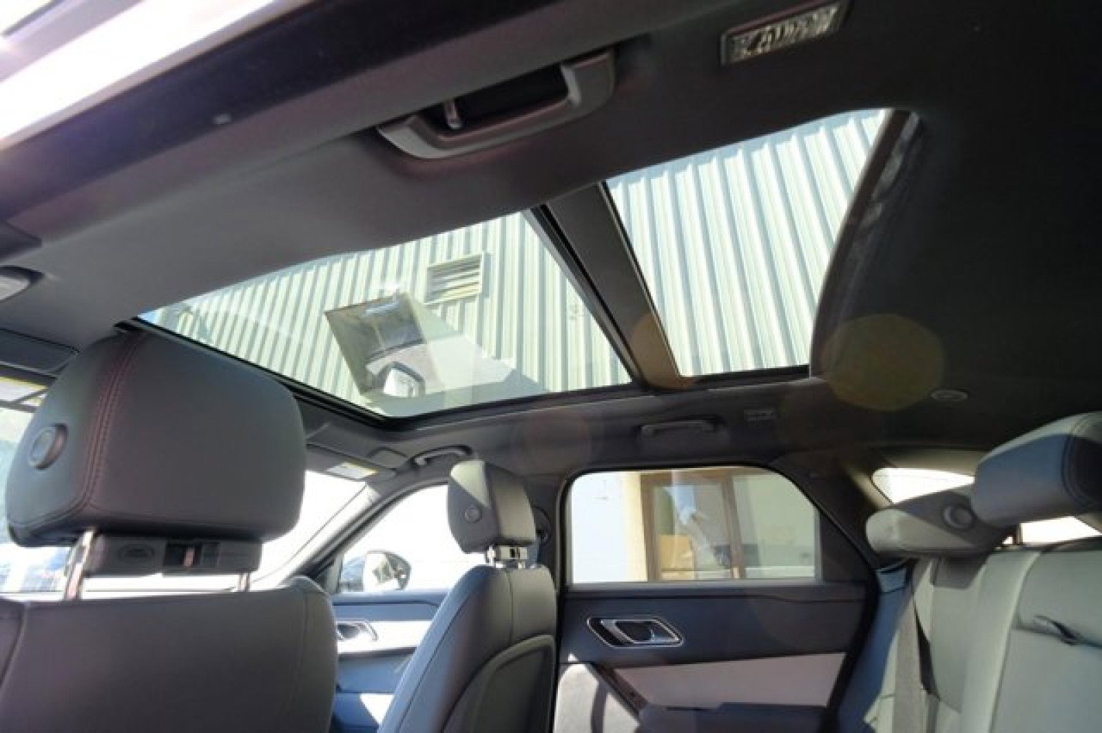 New 2025 Land Rover Range Rover Velar S image 20