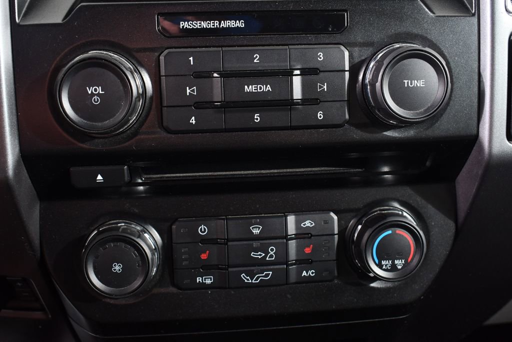 Used 2015 Ford F150 XLT w/ Equipment Group 302A Luxury AWD/4WD image 29