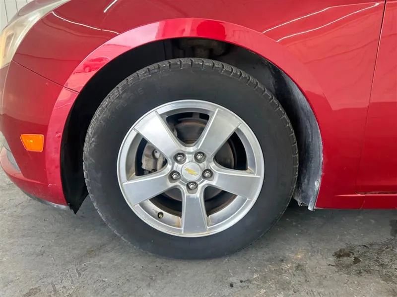 Used 2011 Chevrolet Cruze LT image 9