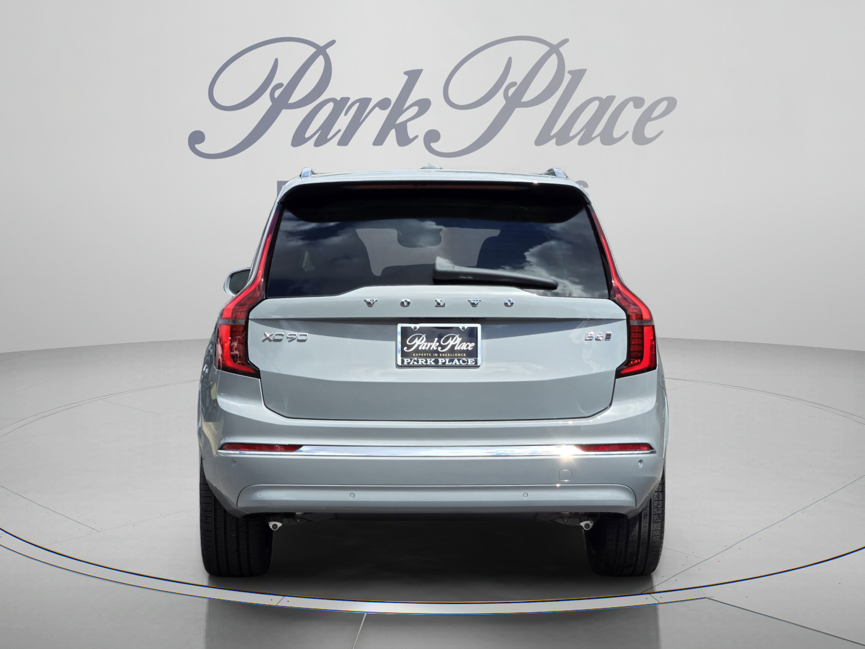 Used 2026 Volvo XC90 B6 Ultra w/ Protection Package AWD/4WD image 4
