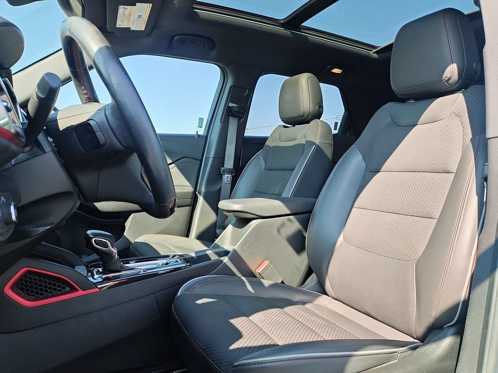 Used 2021 Chevrolet TrailBlazer RS w/ Sun and Liftgate Package AWD/4WD image 13