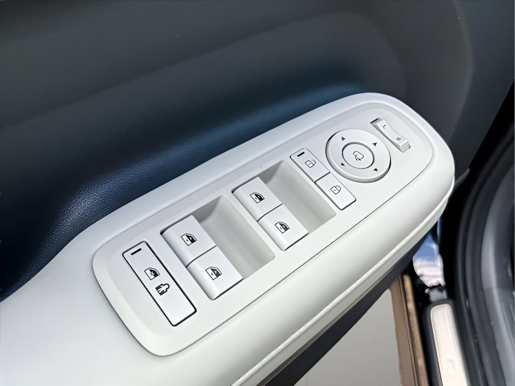 Used 2025 Hyundai Santa Fe Calligraphy image 14