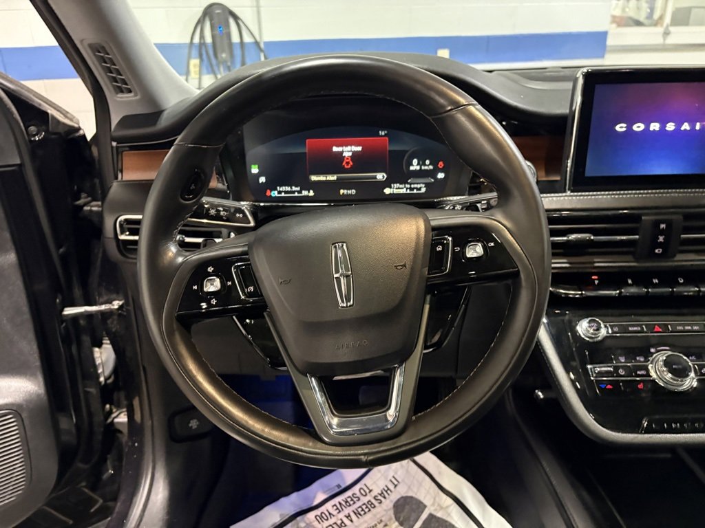 Used 2022 Lincoln Corsair Reserve image 10