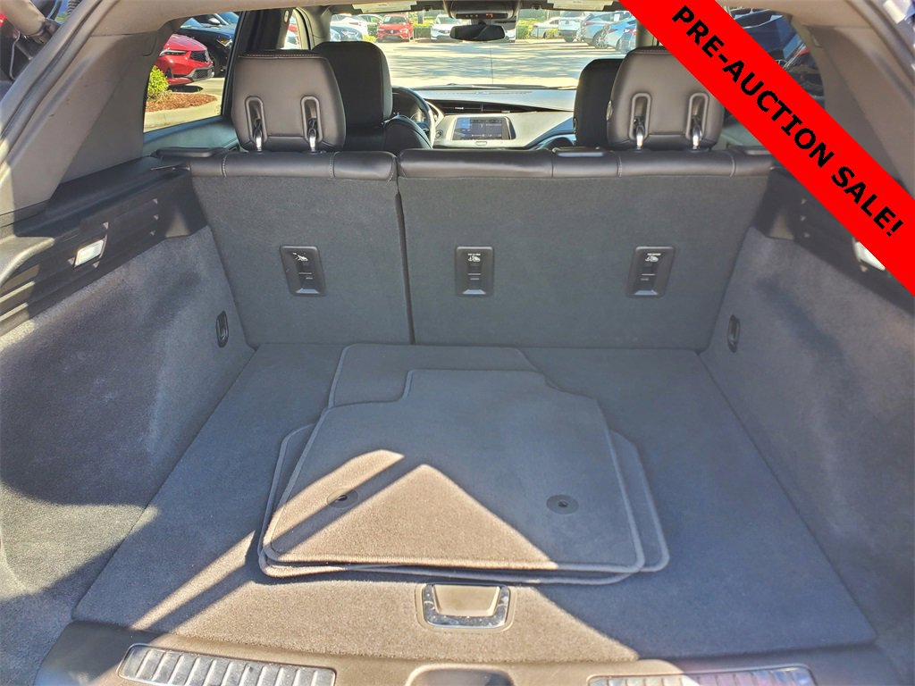 Used 2019 Cadillac XT4 Premium Luxury w/ Cold Weather Package image 8