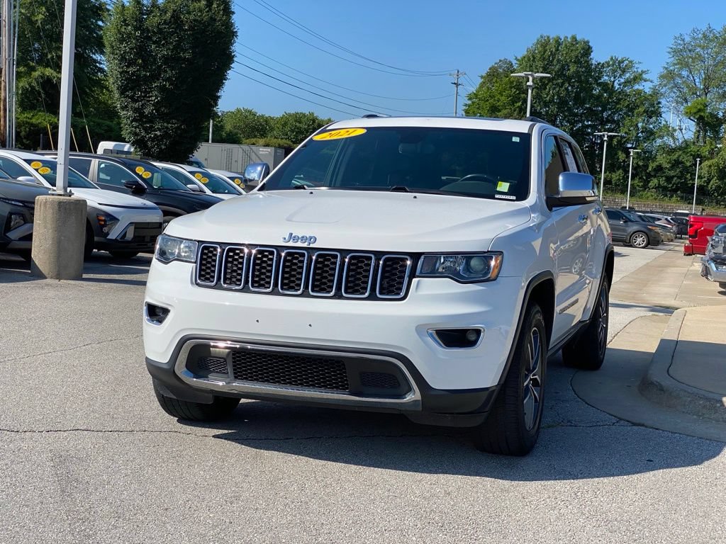 Used 2021 Jeep Grand Cherokee Limited w/ Trailer Tow Group IV AWD/4WD image 3