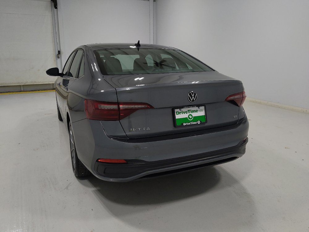 Used 2024 Volkswagen Jetta SE FWD image 6