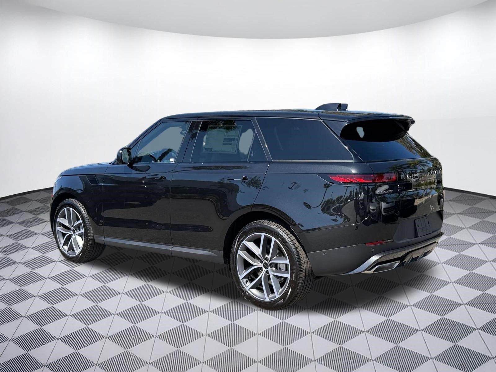 New 2027 Land Rover Range Rover Sport SE AWD/4WD image 3