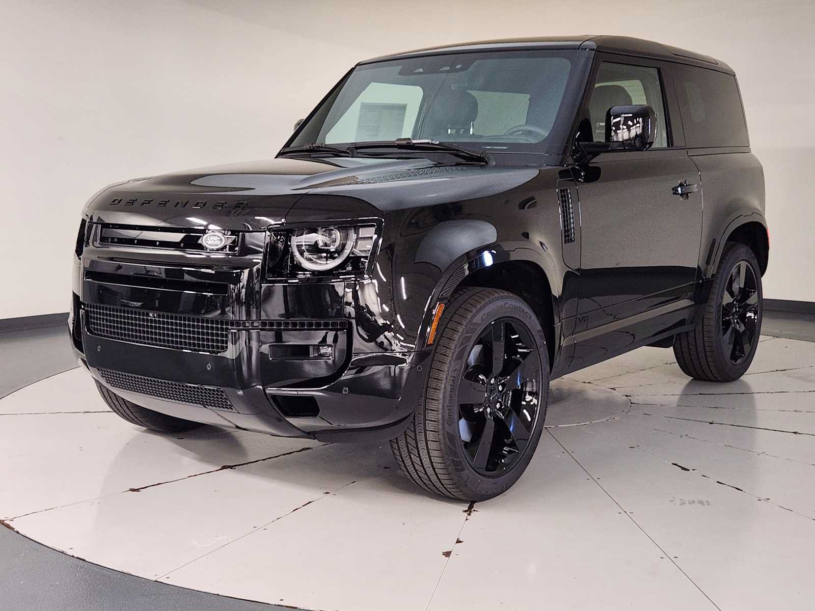 New 2026 Land Rover Defender 90 V8 AWD/4WD image 1
