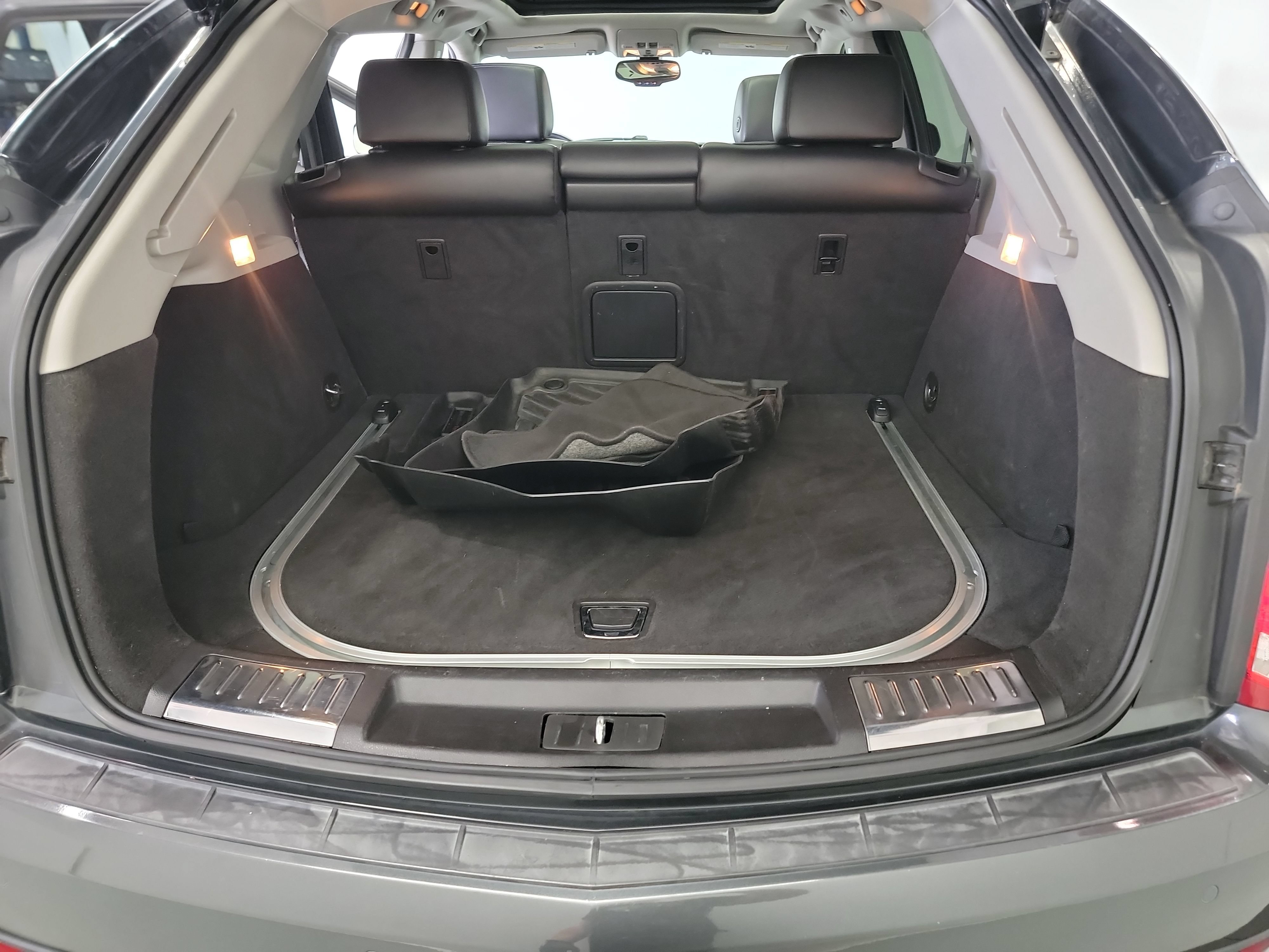 Used 2015 Cadillac SRX Luxury FWD image 26