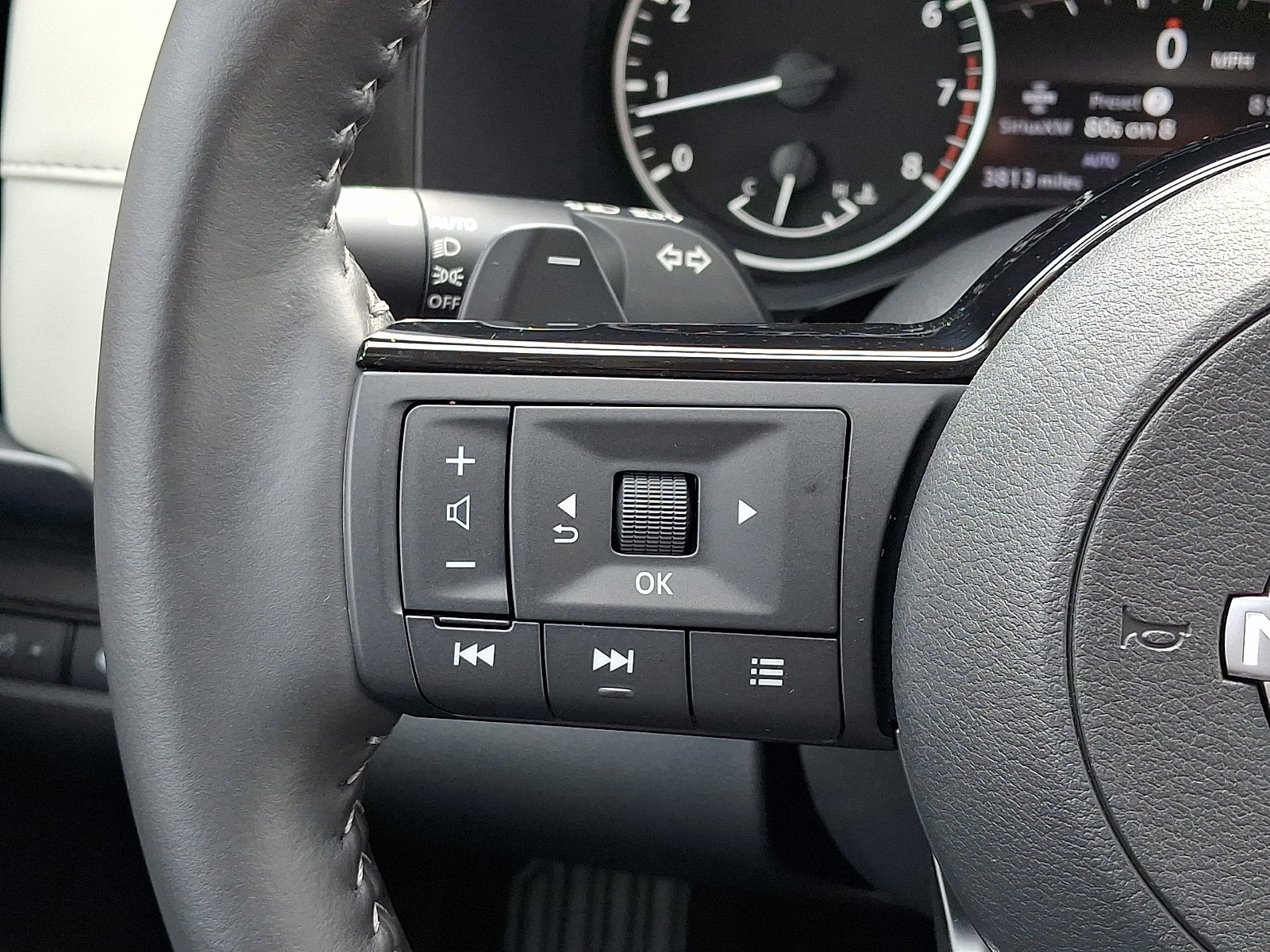 Certified 2025 Nissan Pathfinder SL AWD/4WD image 24