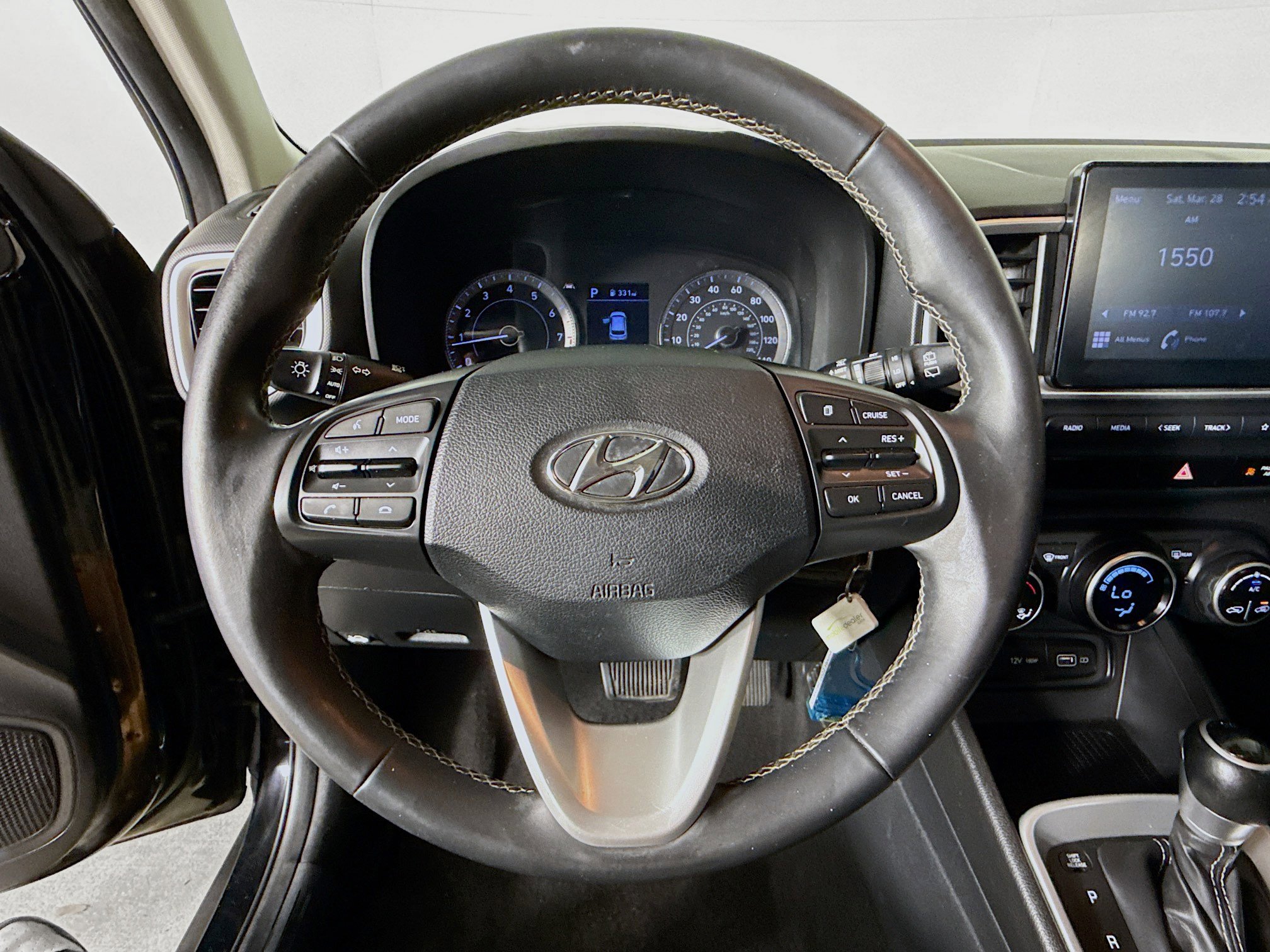 Used 2022 Hyundai Venue SEL w/ Cargo Package image 11