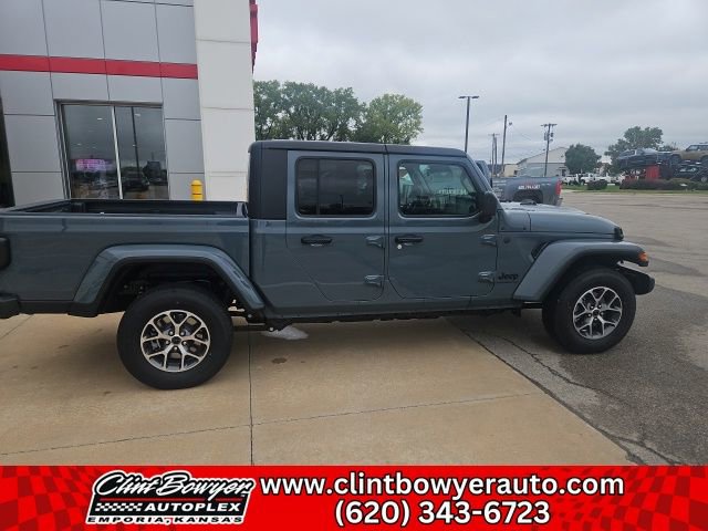 New 2025 Jeep Gladiator Sport image 9