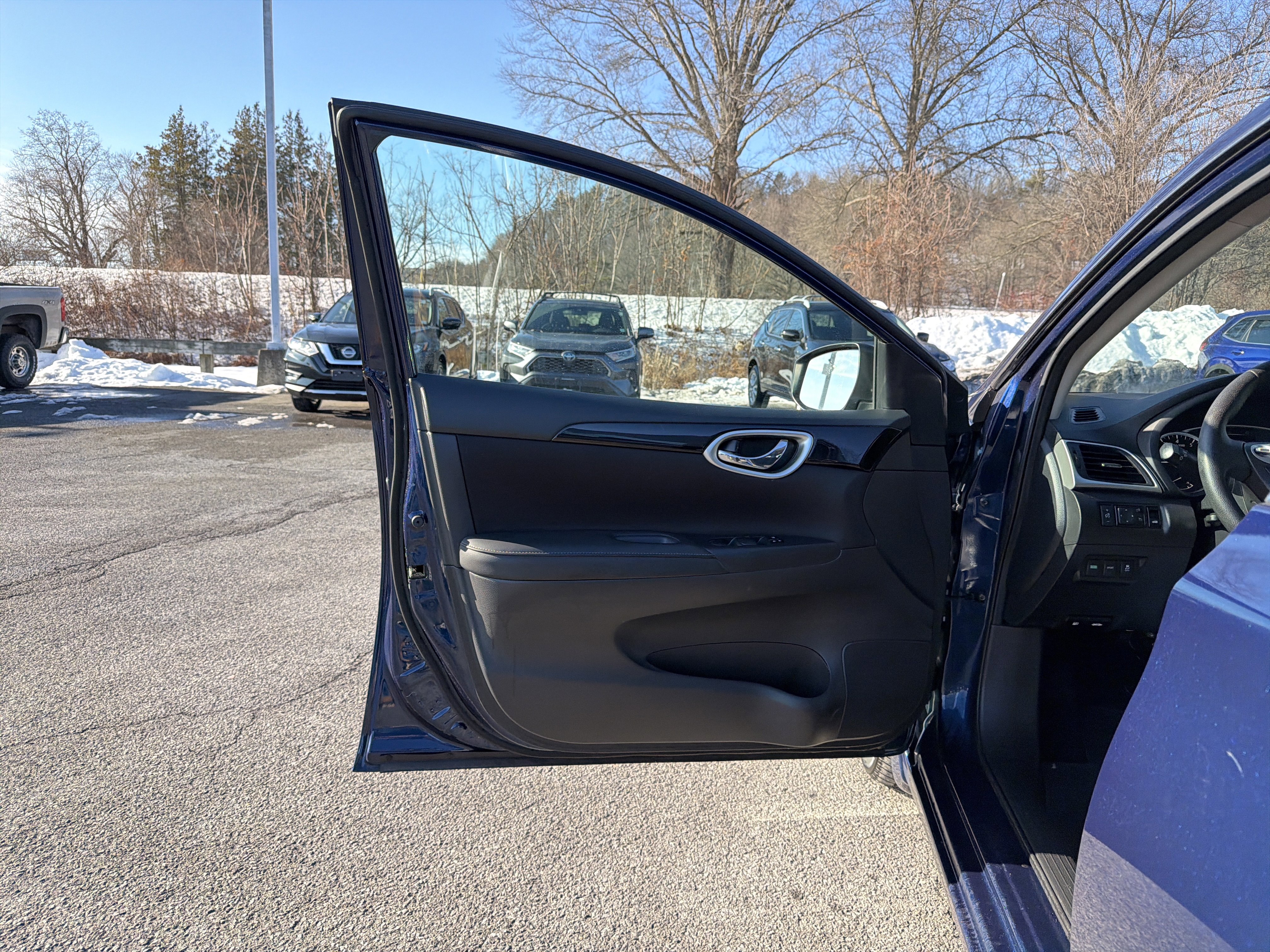 Certified 2018 Nissan Sentra SV w/ Protection Package image 10