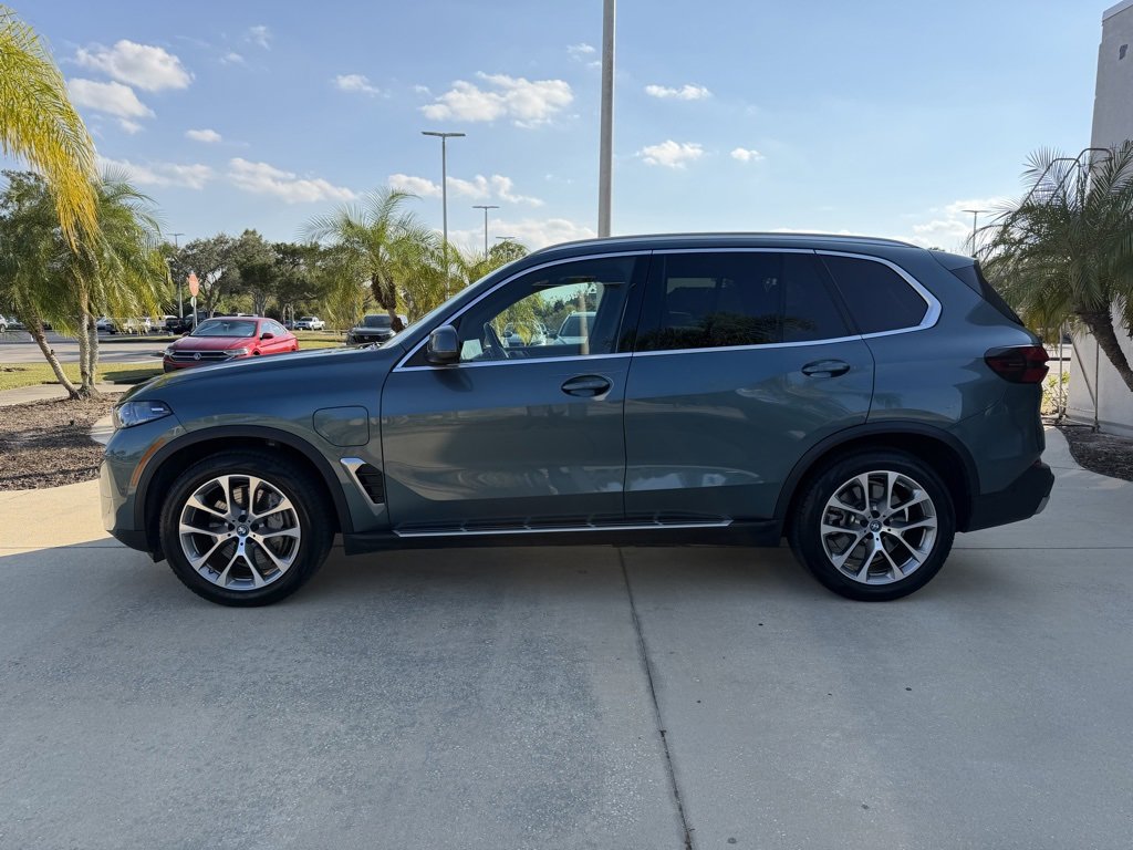 Used 2025 BMW X5 xDrive50e image 7