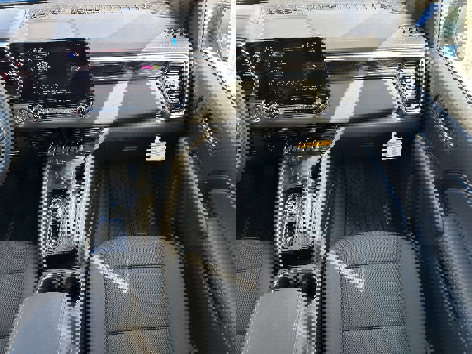 New 2026 GMC Canyon Elevation w/ Convenience Package image 30