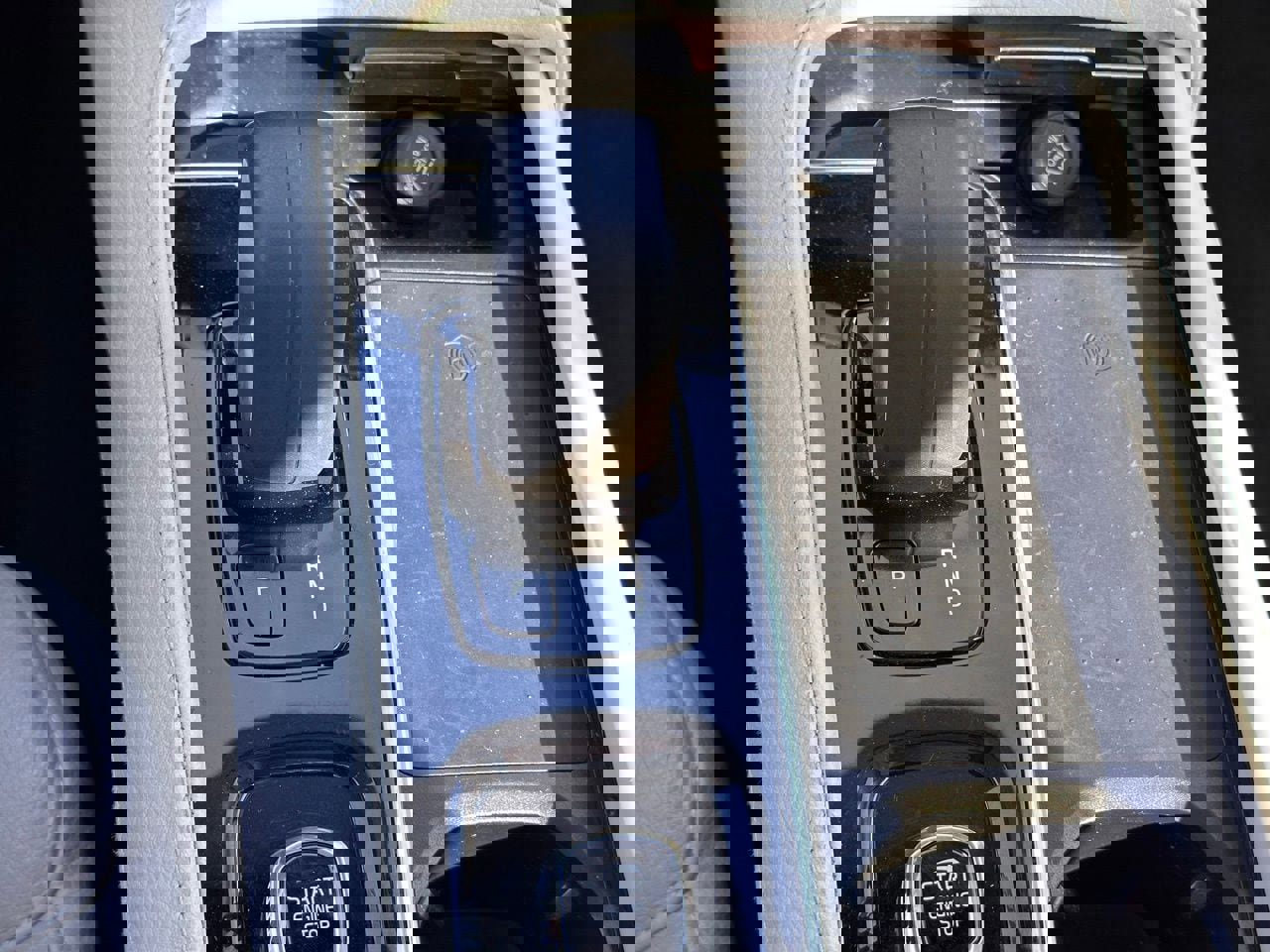 Used 2022 Volvo XC90 T8 Inscription Expression image 35