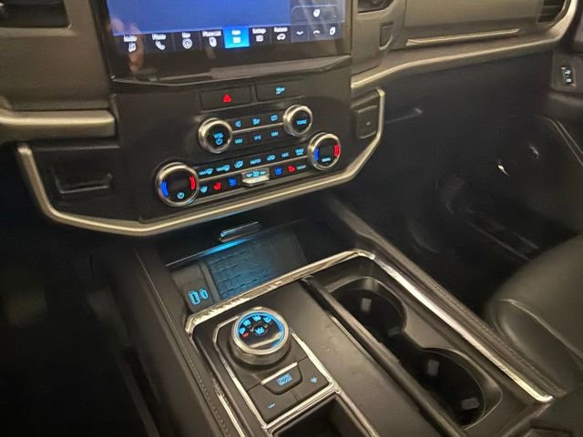 Used 2022 Ford Expedition XLT image 24