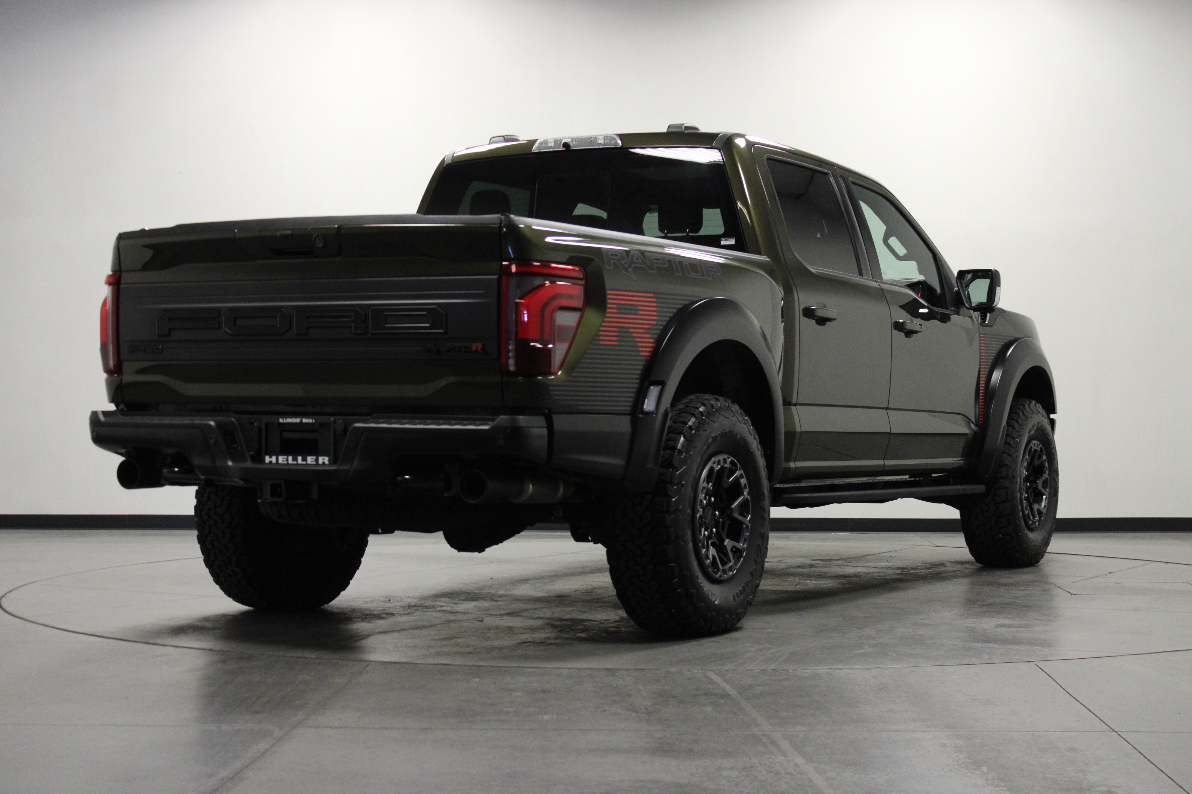 Used 2025 Ford F150 Raptor w/ Equipment Group 803A Raptor R AWD/4WD image 4