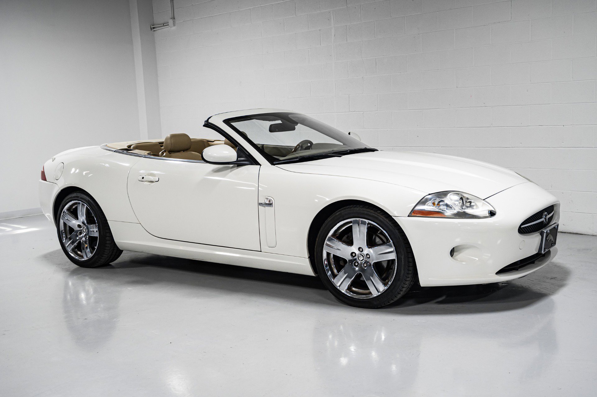 Used 2007 Jaguar XK Convertible image 1