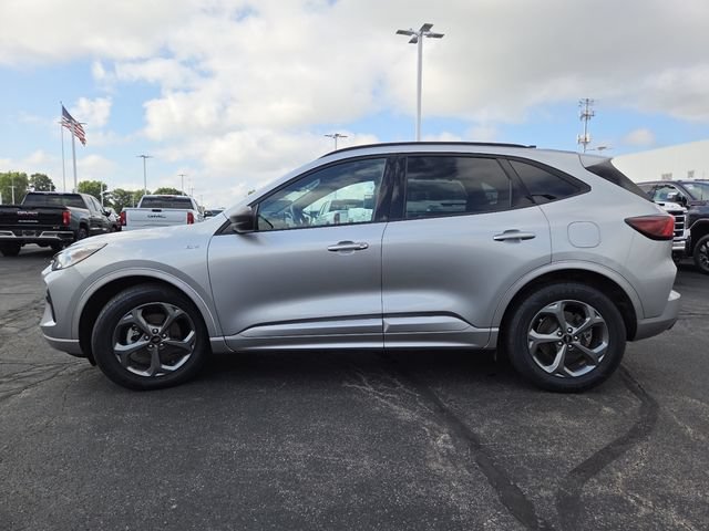 Used 2023 Ford Escape ST-Line w/ Tech Pack #1 FWD image 13