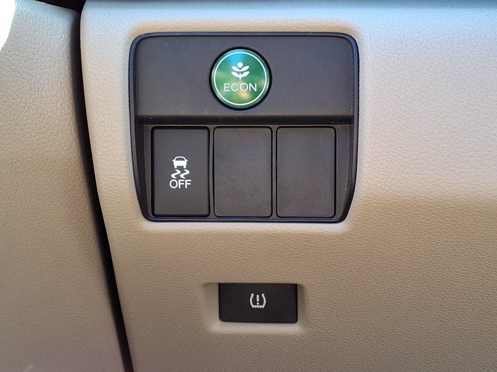 Certified 2017 Honda Accord LX image 16