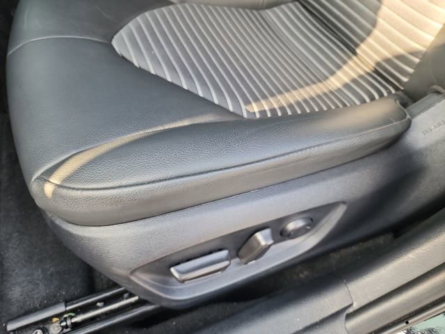 Used 2024 Toyota Camry SE w/ Convenience Package image 10