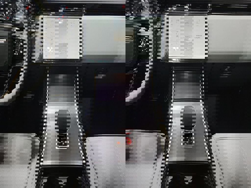 New 2026 Land Rover Range Rover Velar Dynamic SE image 26