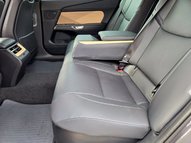 New 2026 Lexus ES 500e w/ Cold Area Package AWD/4WD image 7