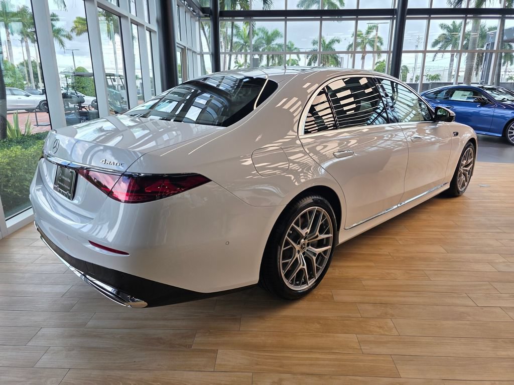 New 2027 Mercedes-Benz S 500 4MATIC image 4