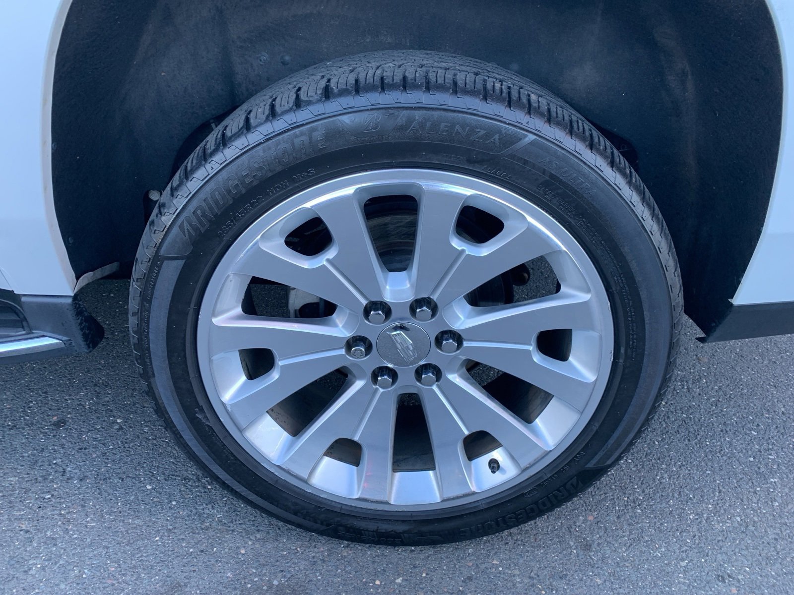 Used 2017 Cadillac Escalade ESV 4WD image 11