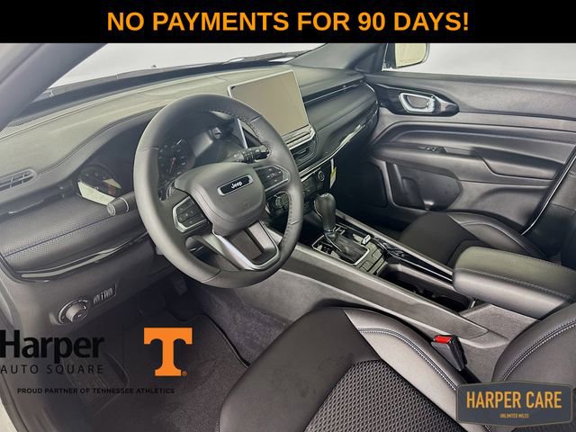 New 2026 Jeep Compass Latitude image 11