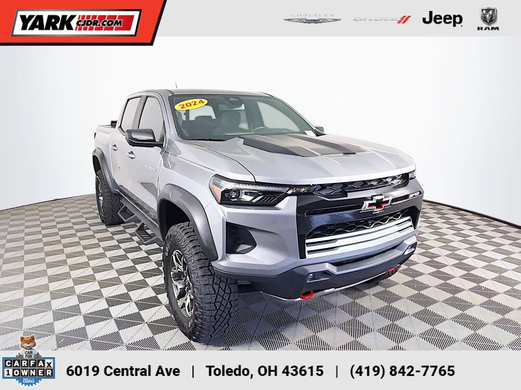 Used 2024 Chevrolet Colorado ZR2 w/ Technology Package AWD/4WD image 1