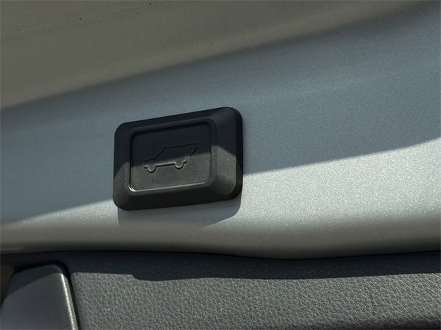 Used 2020 Toyota RAV4 Limited image 41