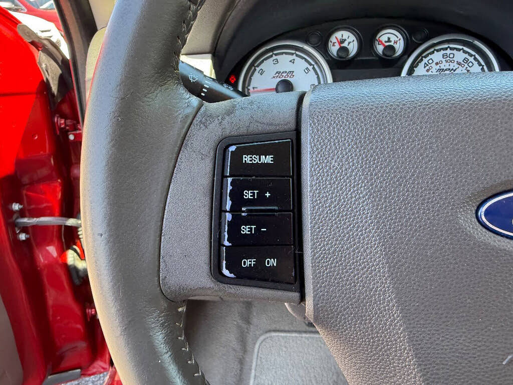 Used 2009 Ford Focus SEL image 22