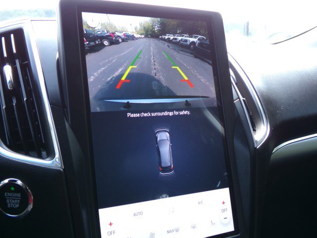 Used 2023 Ford Edge Titanium image 23