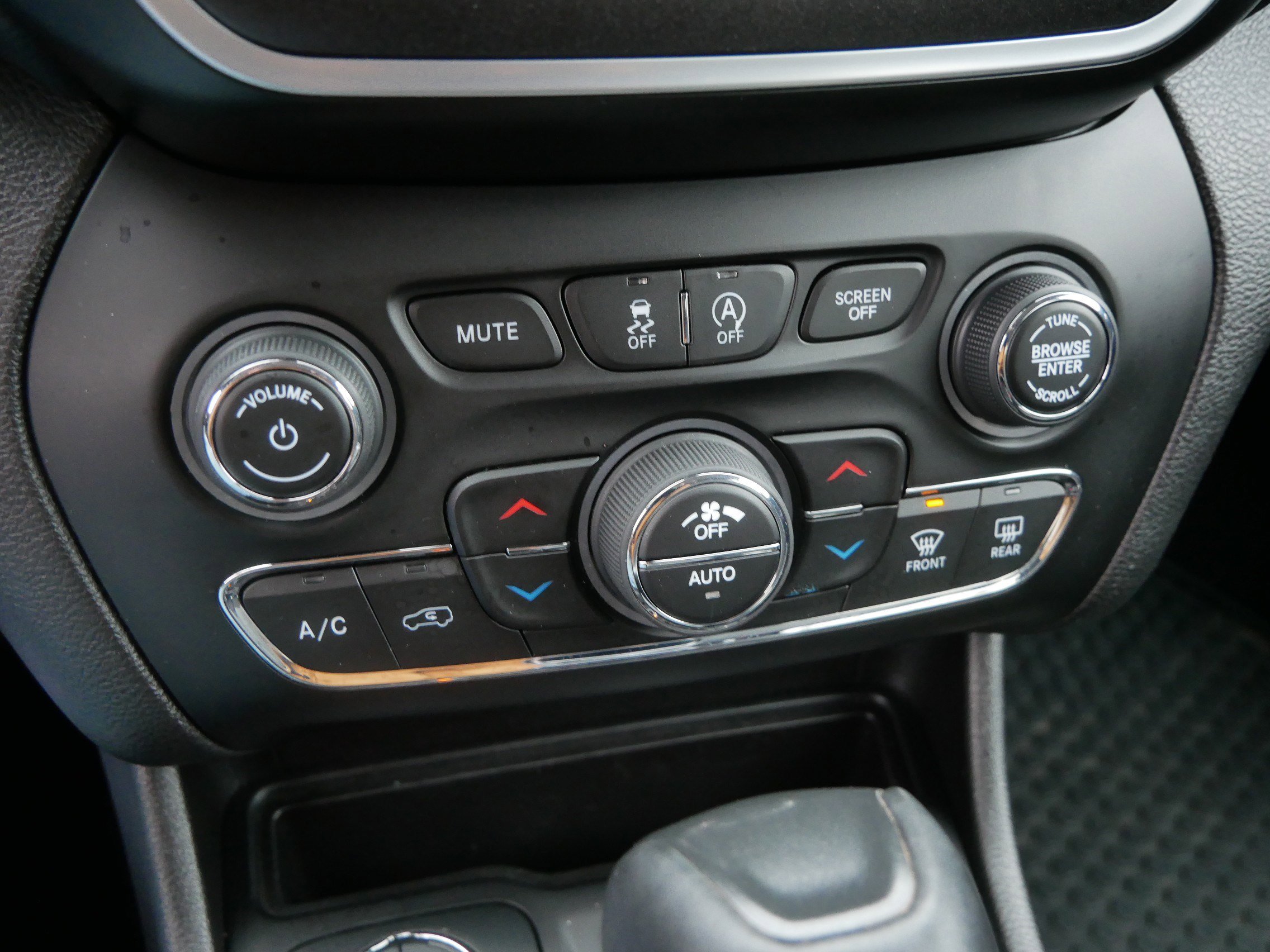 Used 2021 Jeep Cherokee Trailhawk image 31