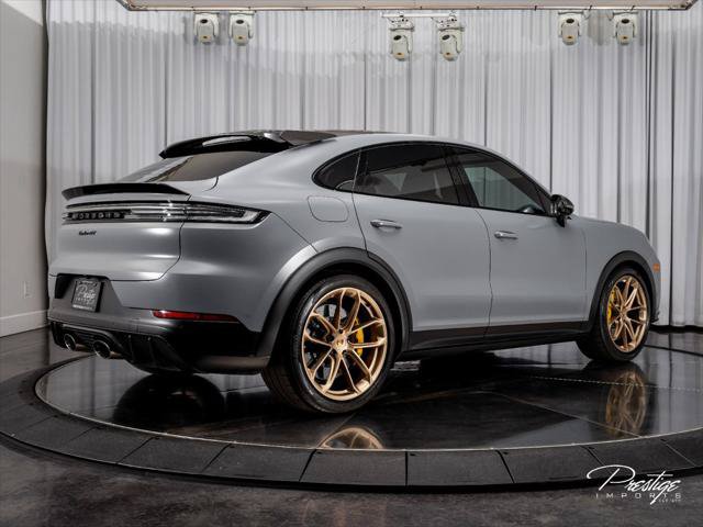 Used 2024 Porsche Cayenne Turbo GT AWD/4WD image 17