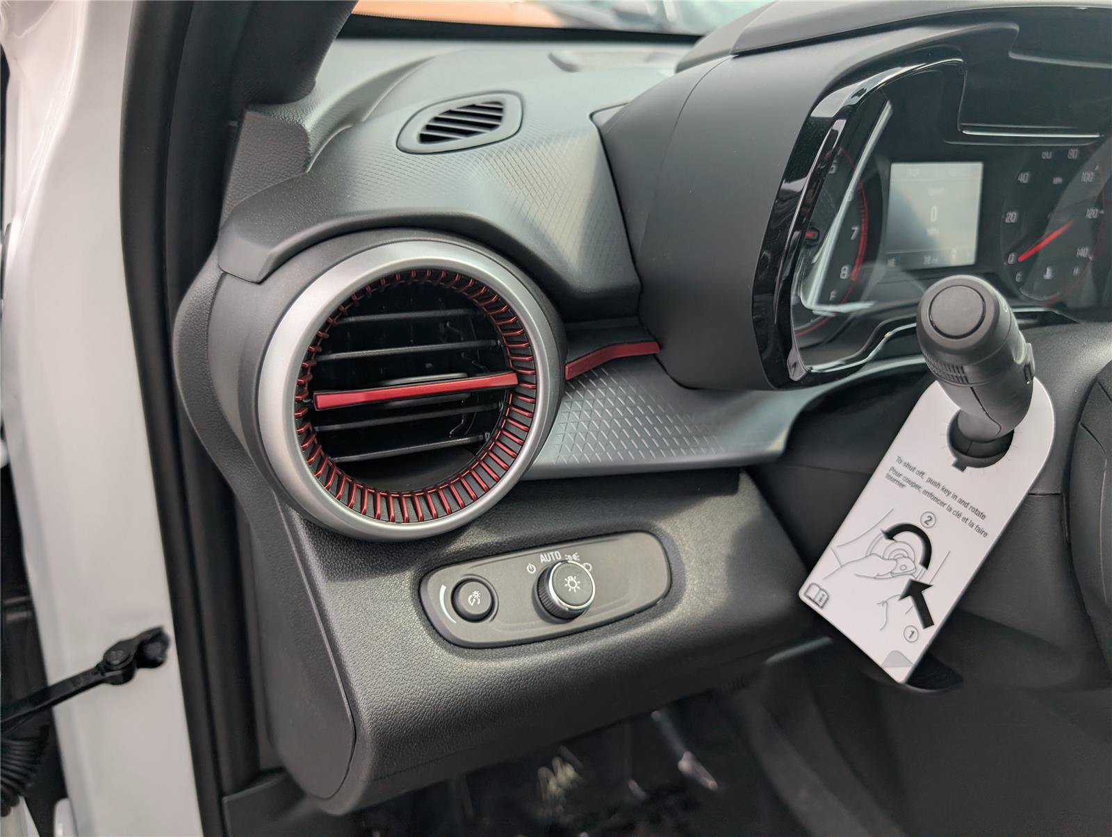 New 2026 Chevrolet Trax RS w/ Sunroof Package FWD image 17