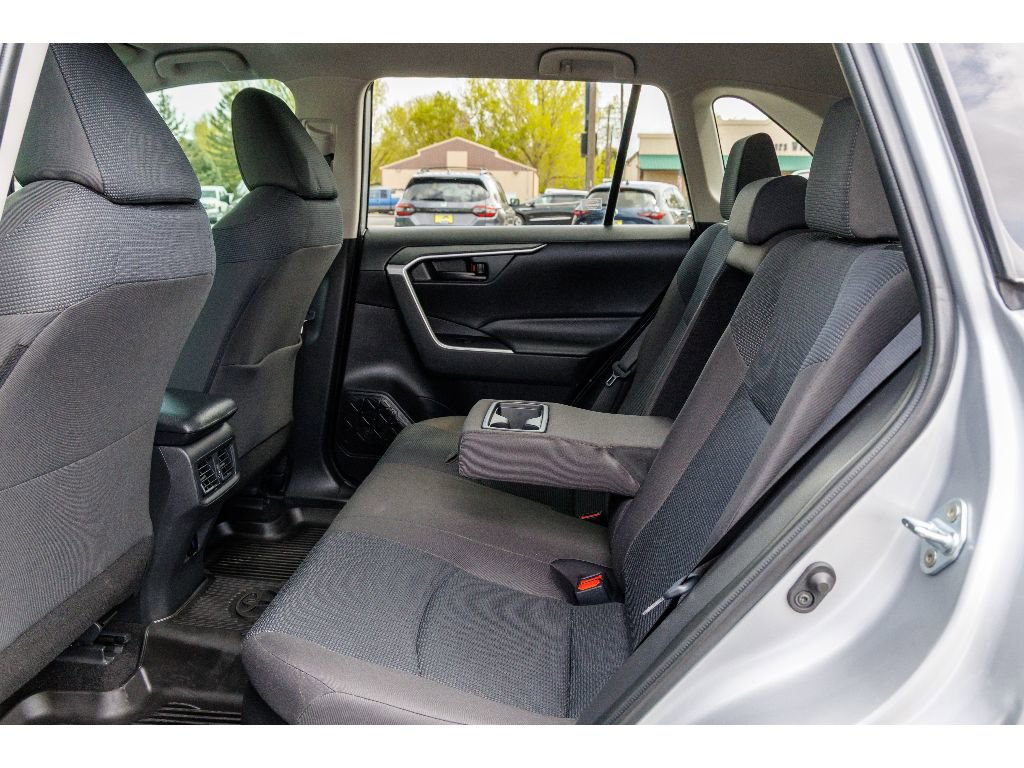 Used 2024 Toyota RAV4 LE AWD/4WD image 13