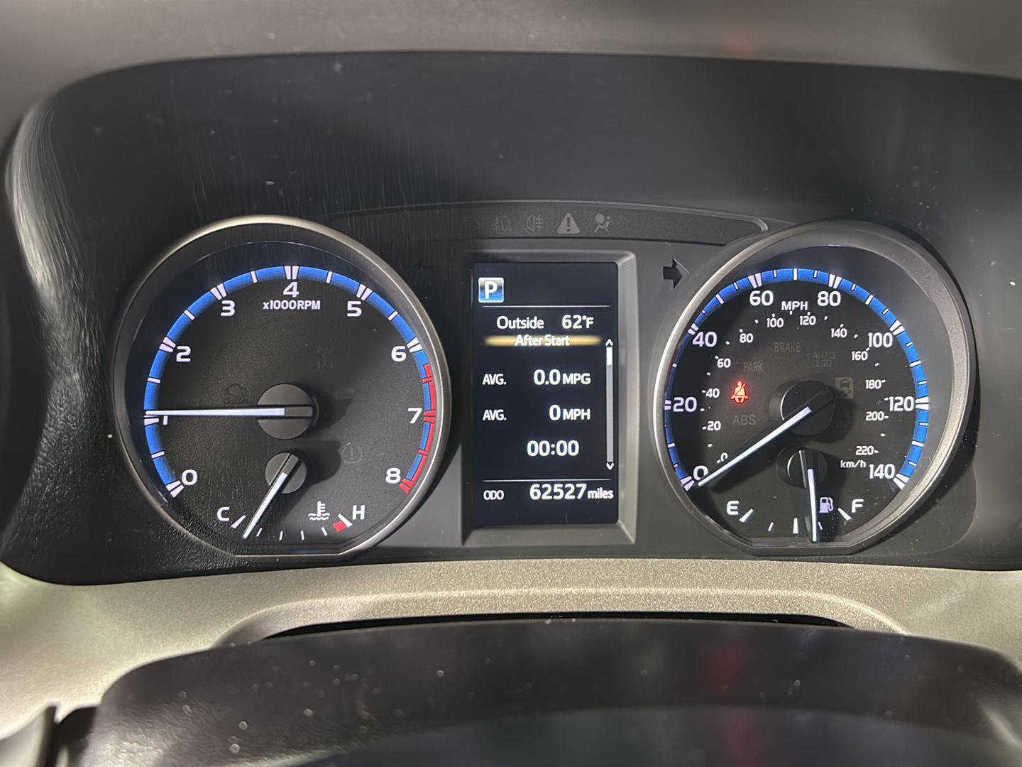 Used 2018 Toyota RAV4 XLE AWD/4WD image 3