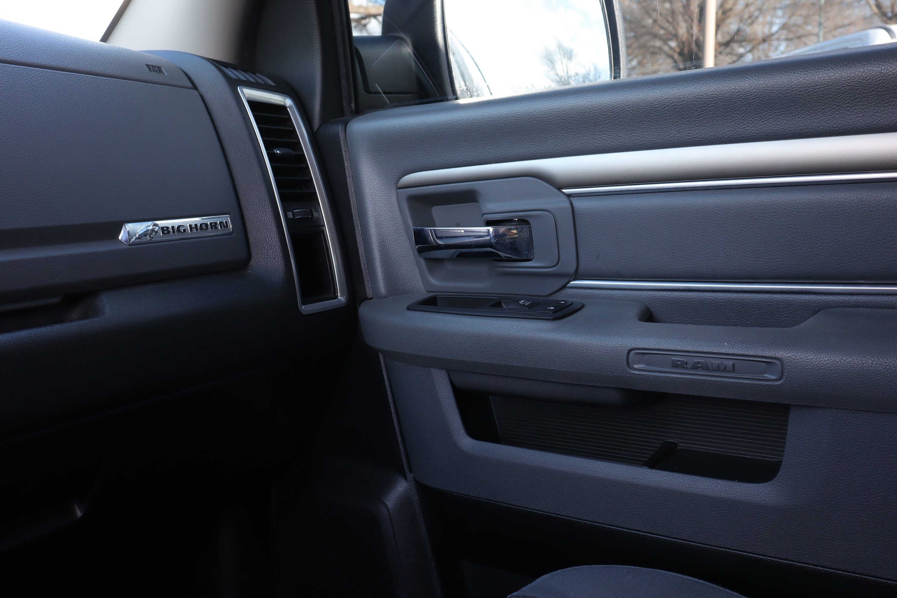 Used 2019 RAM 1500 Big Horn image 23