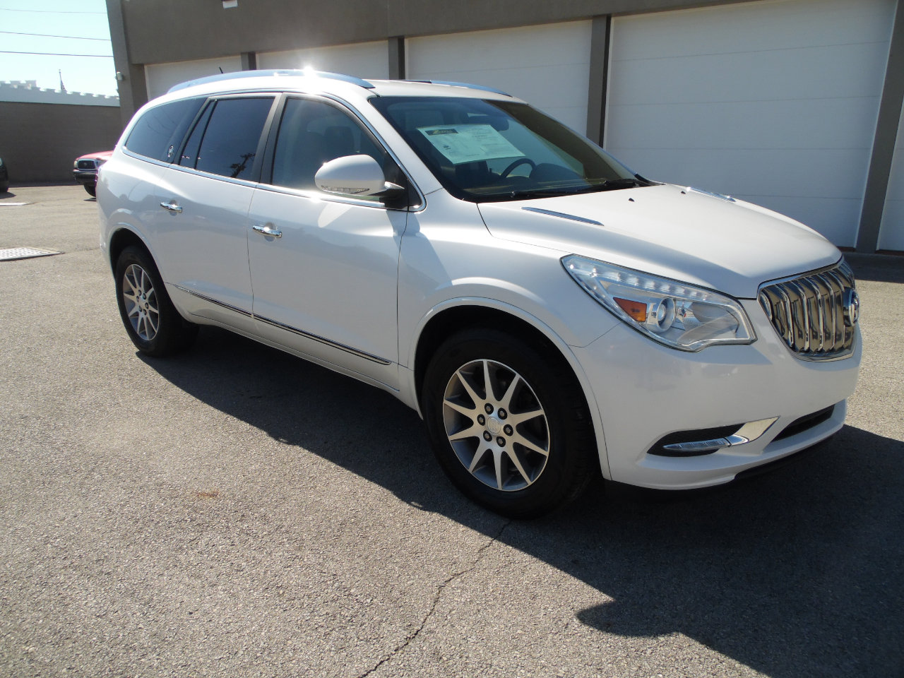 Used 2017 Buick Enclave Leather image 3